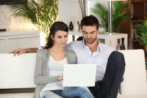 Real estate battle of the sexes